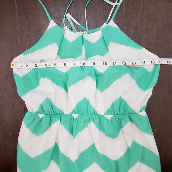 Francesca's Chevron Mint White Sleevele Dress - Picture 6 of 7
